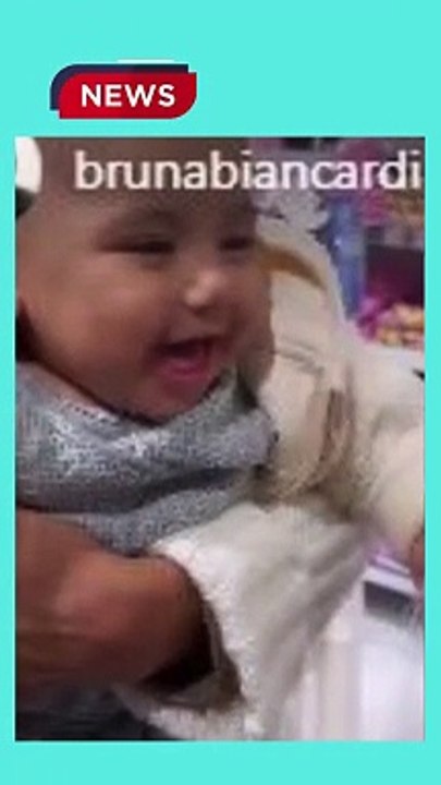 Bruna Biancardi mostra Mavie se divertindo com o próprio reflexo