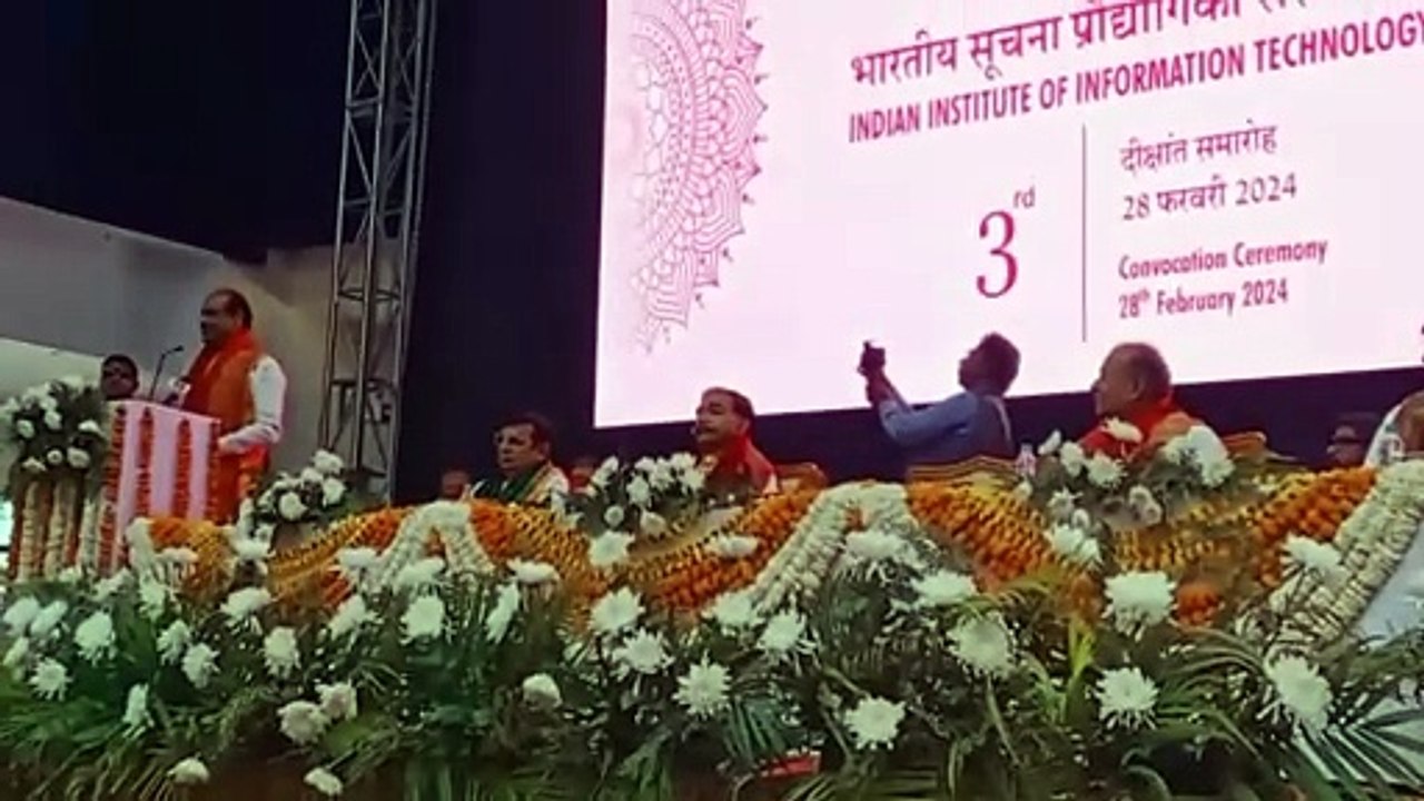 देश के  युवा देश-विदेशों में दिखा रहे अपनी प्रतिभा : बिरला