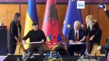 Zelenski pide en una cumbre en Albania más municiones para hacer frente a Rusia