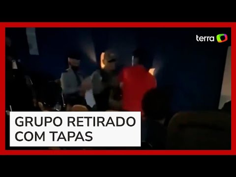 Polícia expulsa jovens de cinema por uso de maconha em filme sobre Bob Marley