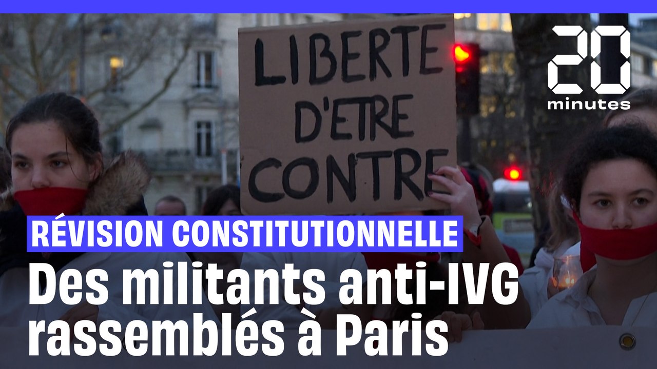 IVG dans la Constitution : Des militants anti-avortement rassemblés à Paris #shorts