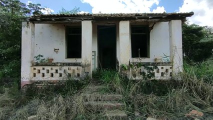 O VELHO CASARÃO ABANDONADO DOS VENTOS UIVANTES, DE 1953