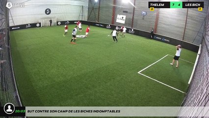 But contre son camp de Les Biches Indomptables