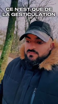 Ce type cherche uniquement... à faire peur, à maintenir les gens, la population française, dans la peur, Un seul but : détourner votre attention pour masquer tous ses échecs...