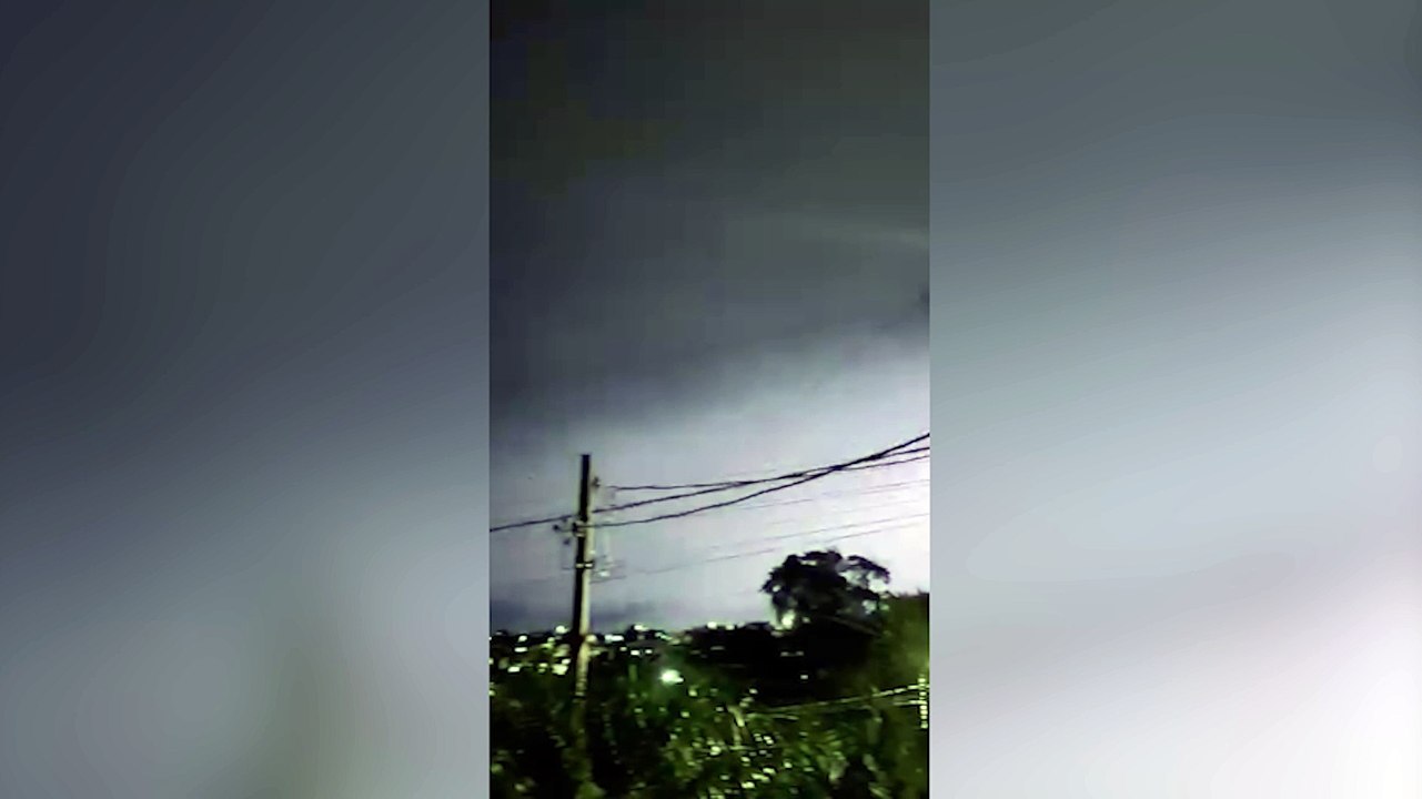 Imagens impressionantes mostram ruas alagadas em temporal na região Sudoeste