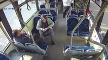 Görüntüler ortaya çıktı: Lise müdürü ile oğlu, otobüste tartıştıkları yaşlı çifti darp etti