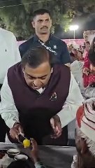 Ambani family hosted AnnaSewa to all villagers and public of Jamnagar as part of Pre wedding celebration of Anant Ambani and Radhika Merchant in Jamangar #AnantAmbani #AnnaSewa #Jamnagar #MukeshAmbani #RadhikaMerchant