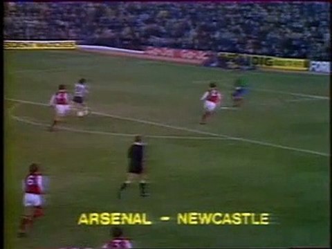 ARSENAL - NEWCASTLE - 1976 - SAISON 1976/1977 -