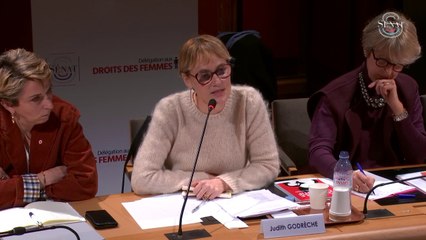 Violences sexuelles: Judith Godrèche réclame "un système de protection de l'enfant" lors des tournages