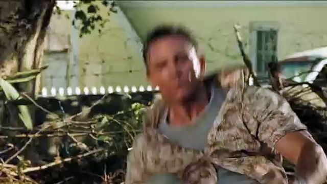 Meurs un autre jour (2002) - Bande annonce