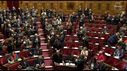 Francia, il Senato approva l'inserimento dell'aborto in Costituzione