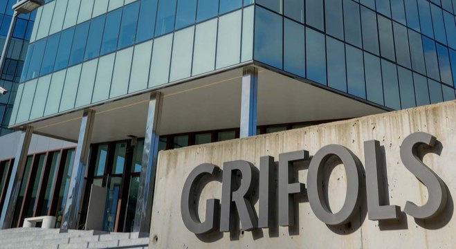 Grifols reduce un 71,5% su beneficio en 2023, hasta casi 60 millones