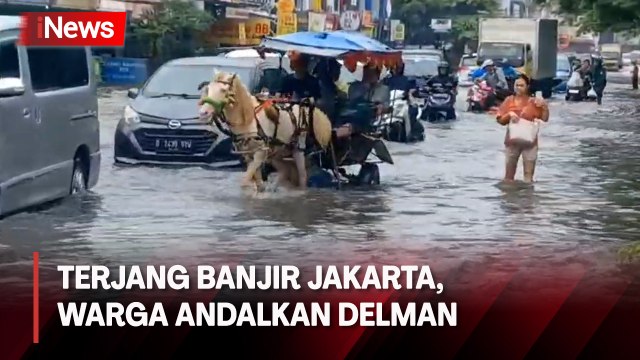 Warga Pilih Delman Untuk Terjang Banjir di Kelapa Gading, Ongkosnya Jadi Kendala