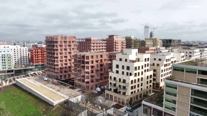 شاهد: افتتاح القرية الأولمبية والبارالمبية في باريس