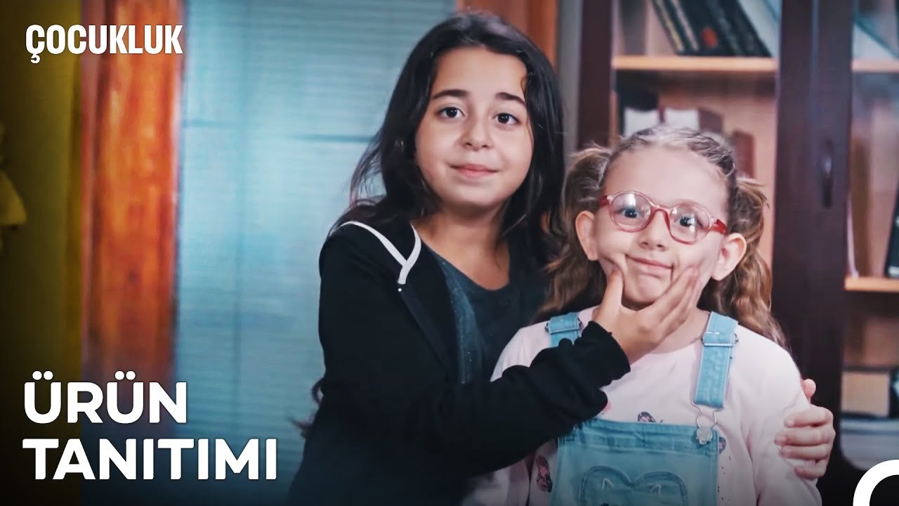 Mozi ve Mavi'nin Oyunu - Çocukluk