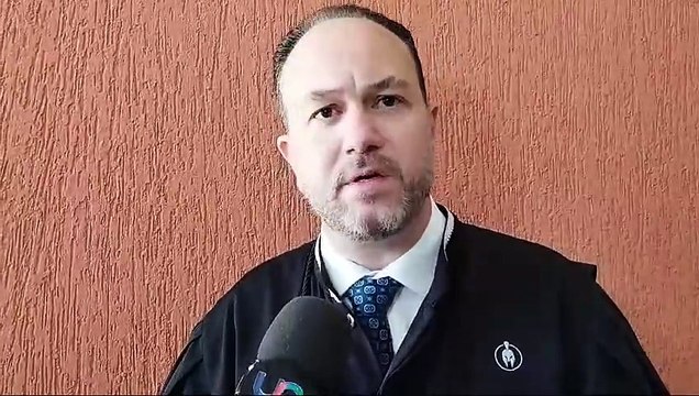 Julgamento de Jean Michel começa com troca de farpas entre defesa e acusação e escolha dos jurados