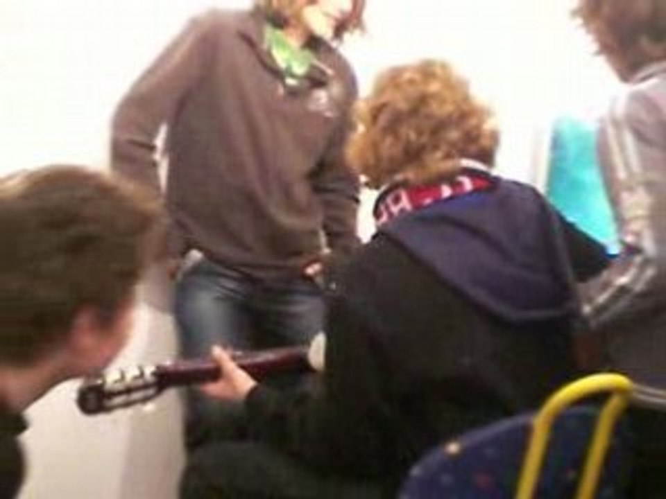 Lukas & la guitare x)