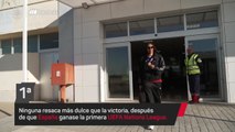 España voló de Sevilla a Madrid, donde celebra hoy el segundo título de La Roja