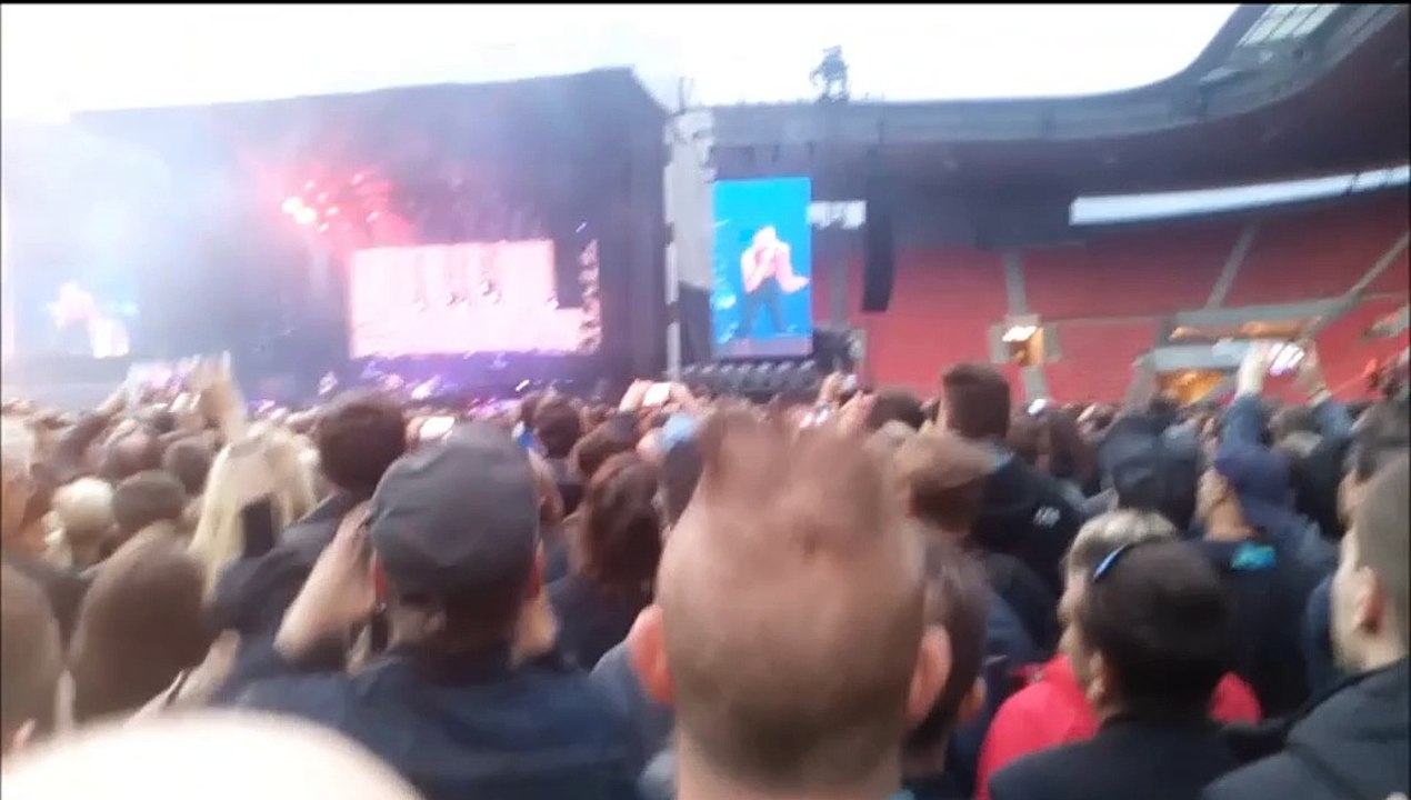 Depeche Mode - Wrong (2017-05-26)