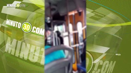 Se creen matones En Moravia unos tipos atacaron a machete y palo a un busero