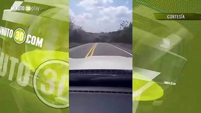 Imagínate vivir en Suiza y perderte esto Así pintaron las líneas amarillas de una carretera