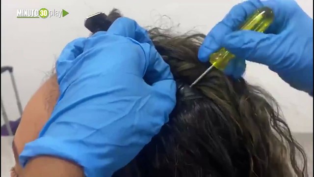 Mujeres tenían las pelucas repletas de cocaína cogieron una en Rionegro