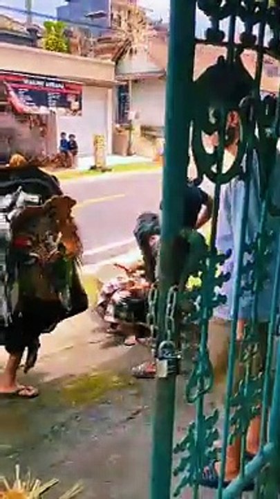 TARI BARONG ON THE STREET AFTER HARI RAYA GALUNGAN IN BALI