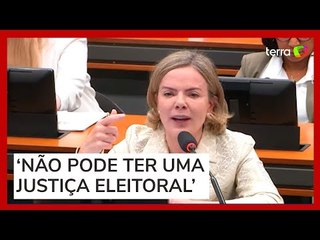 Gleisi Hoffmann critica existência da Justiça Eleitoral e multas aplicadas pelo TSE