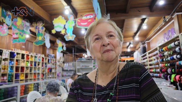 mqn-Entre agujas e hilos Cecilia celebra 25 años de enseñar el arte del bordado.-290224