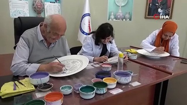 Kütahyalı çini sanatçısından Erdoğan'a doğum günü hediyesi