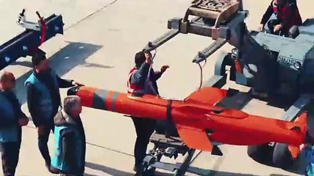 Bayraktar AKINCI'dan atılan Çakır füzesi atış testinde hedefi tam isabetle vurdu