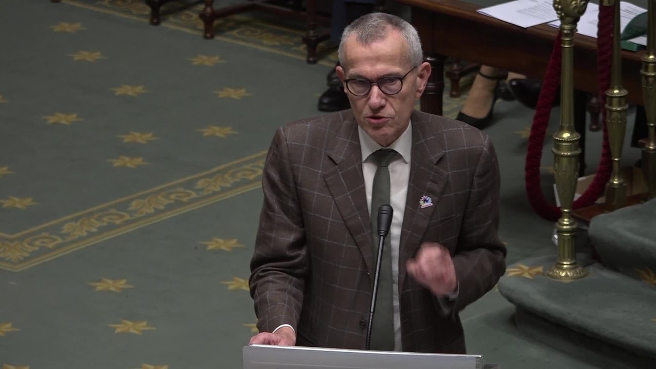 Logopédie : Frank Vandenbroucke renvoie les entités fédérées à leurs responsabilités