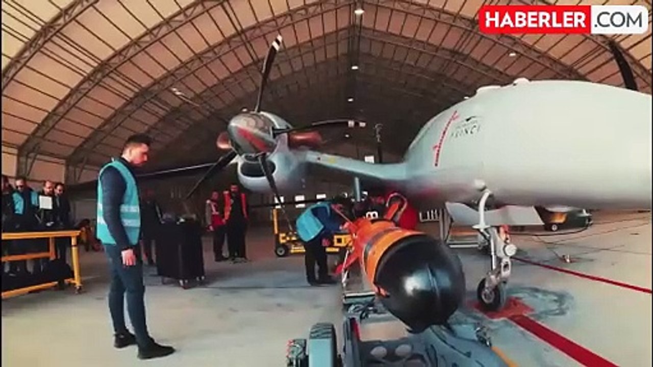 Bayraktar AKINCI, Milli Seyir Füzesi ÇAKIR'ı başarıyla entegre etti