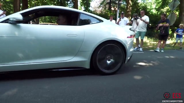 Jaguar F-Type V8 R Coupe - LOUD Accelerations & Burnouts !