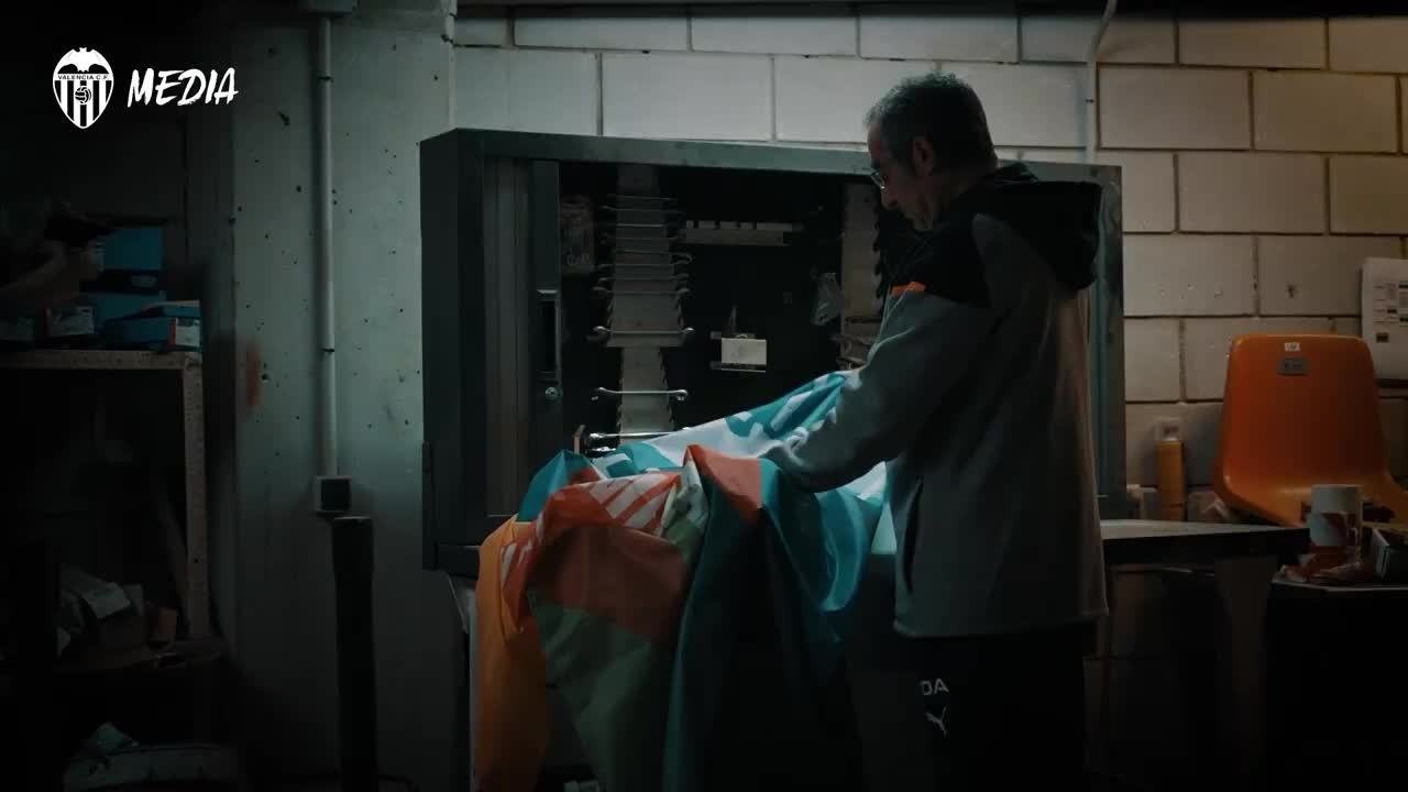 Mestalla lucirá una bandera contra la discriminación antes de la visita de Vinicius: así será