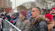 Mosca, folla di persone in attesa per l'ultimo saluto a Navalny