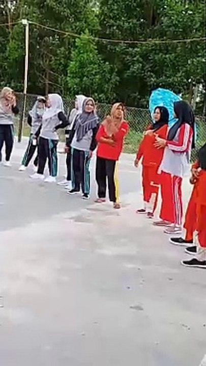 Si ijo beraksi