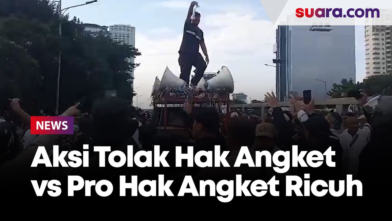Orator Massa Aksi Tolak Hak Angket di Lempari oleh Massa Pro Hak Angket