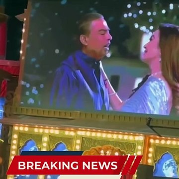 मुकेश-नीता अंबानी ने ‘प्यार हुआ इकरार हुआ’ पर दी परफॉर्मेंस