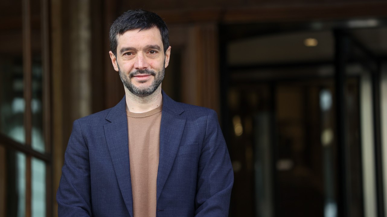 Bustinduy: "Es intolerable que un país rico como España permita los índices de pobreza infantil que hay en nuestro país"