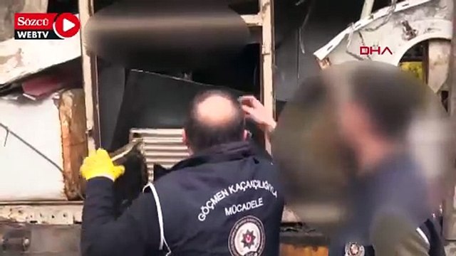 TIR dorsesindeki gizli bölmede 49 kaçak göçmen yakalandı