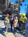 Los bomberos rescatan con vida a un gato ocho días después del incendio de Valencia