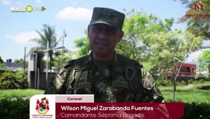 Capturaron a una mujer con más de 500 mil dólares falsos