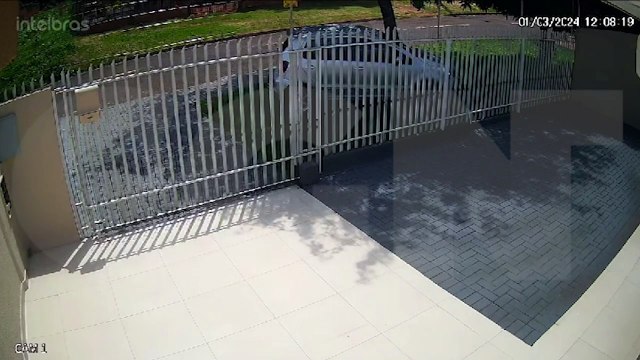 Imagens impressionantes mostram Tiggo capotando várias vezes após colisão com Civic