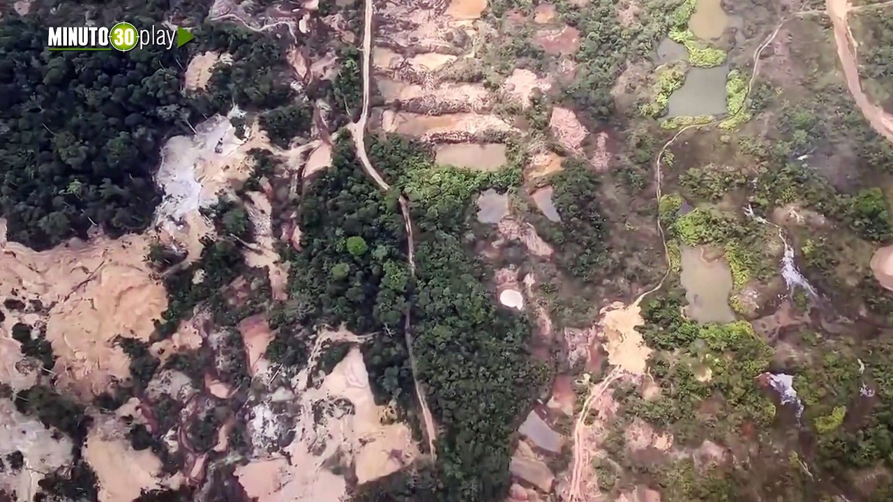 Gobernador muestra la destrucción de la minería ilegal en Bajo Cauca y Nordeste de Antioquia