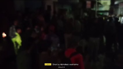 गैस सिलेण्डर में लगी आग से घर में विस्फोट, आस-पड़ोस के मकानों में आई दरार.... देखें वीडियो .....