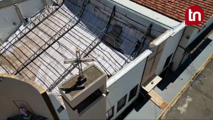 Igreja fica destelhada após temporal com ventos de 87 km/h no Paraná