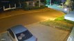 Vídeo: condutor foge após atingir carro estacionado no bairro Floresta
