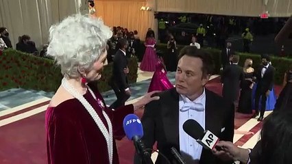 Elon Musk vai à Justiça contra OpenAI