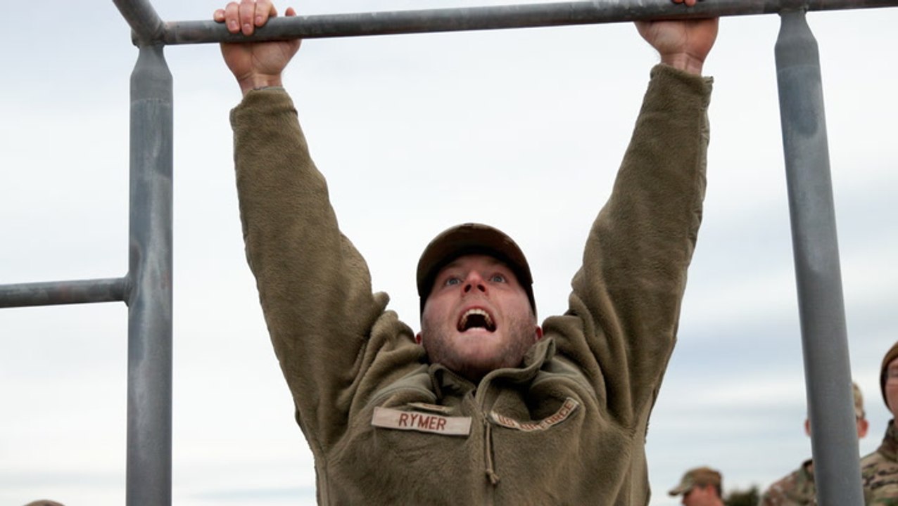 What Air Force boot camp instructors go through in training - video ...